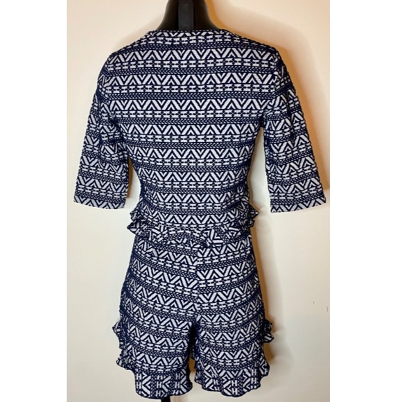 2 Piece Set - Picture 3 of 6